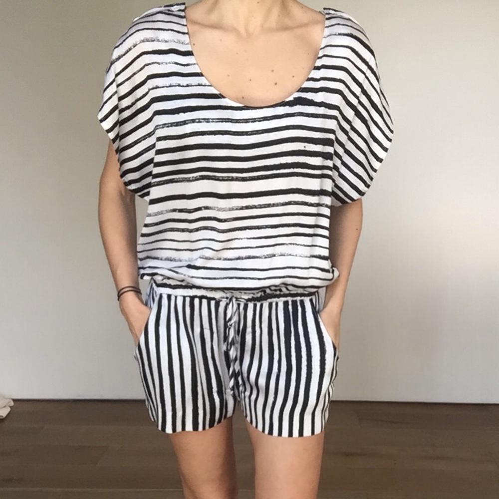 5Preview jumpsuit - Picture 3 of 4